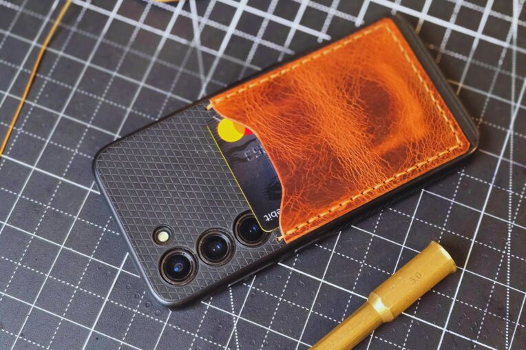 Phone Cardholder [PDF pattern]